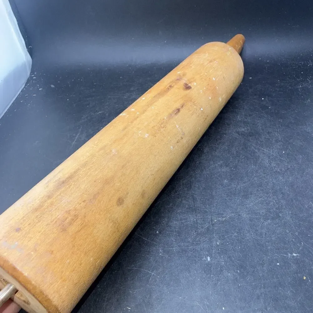 Vintage 17” Wooden Rolling Pin Farmhouse Primitive Kitchen Baking Dough Roller